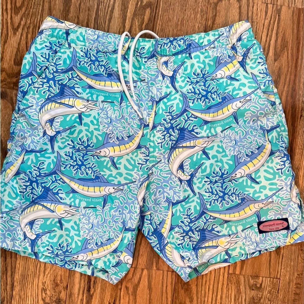 Men’s Vineyard vines extra small swim truck